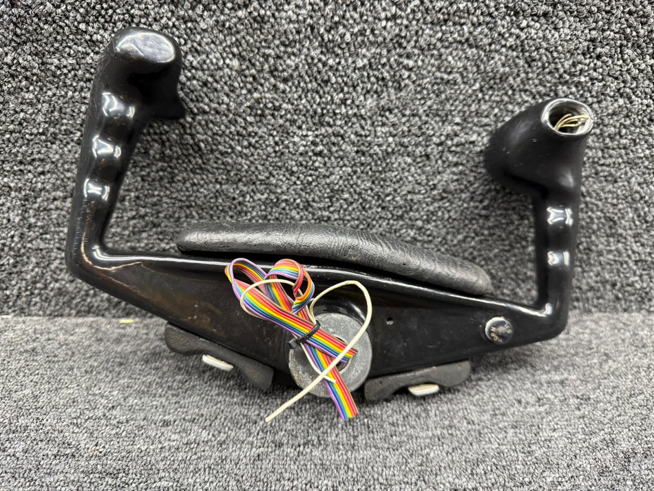 5565511-41 (Use: 5565511-849-1) Citation 550 Pilot Control Wheel with Switches