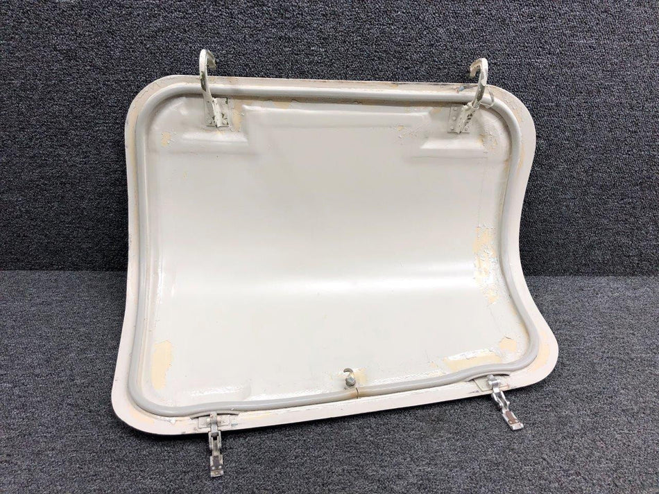 5513066-43 (Use: 5513066-89) Citation 550 Nose Baggage Door LH with Latches