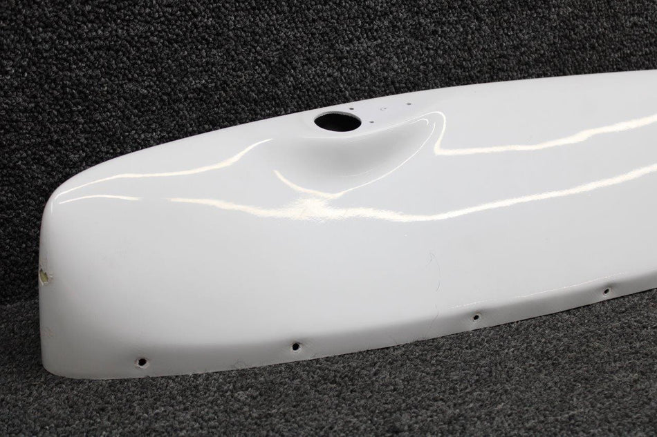11050 Piper PA24-250 Met-Co-Aire Hoerner Style Wing Tip LH (White)
