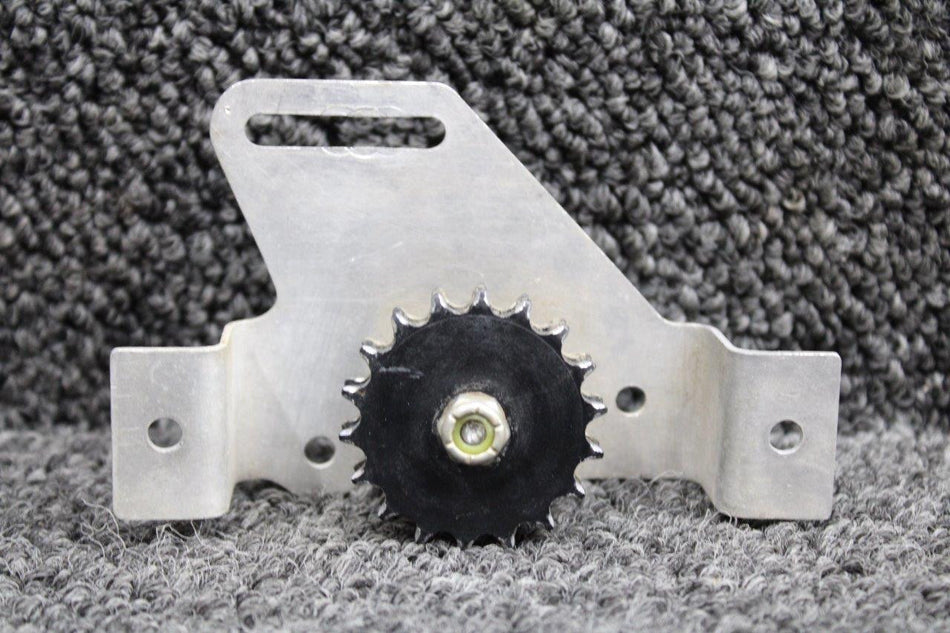 1261472-1, 1261470-1 Cessna T210M Rudder Trim Sprocket and Support Assembly