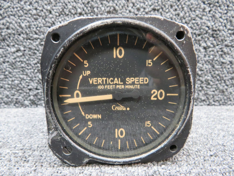 S-1304-N2 Pioneer Vertical Speed Indicator (Discolored Dial)