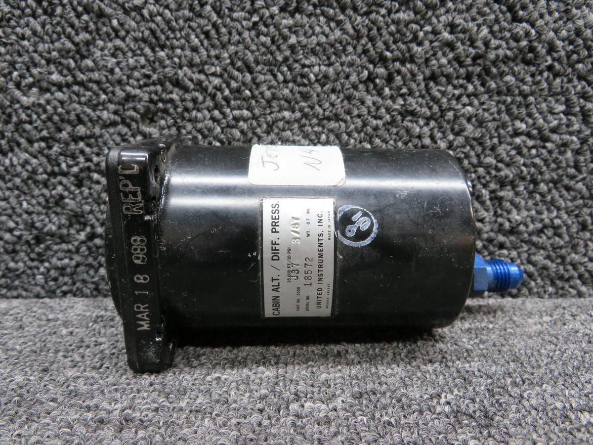 United Instruments 3000-J37 United Instruments Cabin Altitude-Differential Pressure Indicator