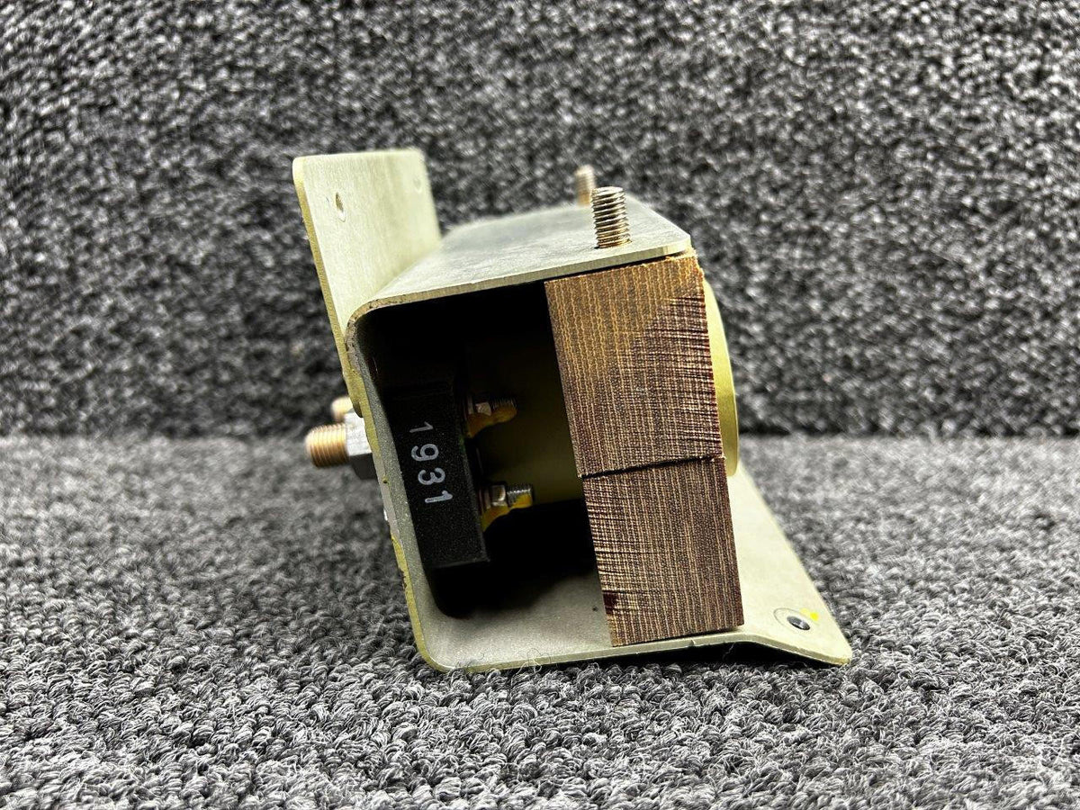 Piper Aircraft Parts 484-125, 102201-007 Piper PA46-600TP External Power Receptacle with Bracket