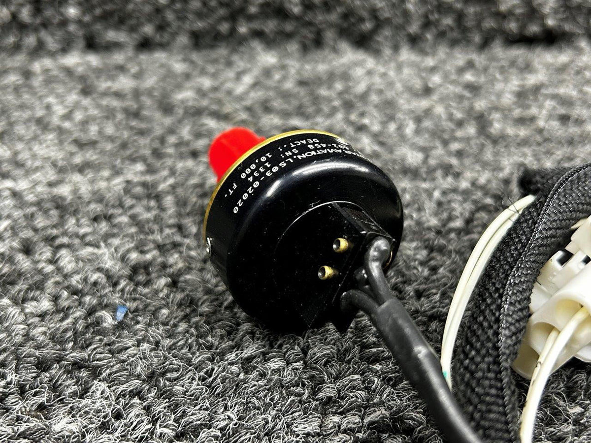 Lone Star Aviation 106890-002 (Alt: 602-458) Lone Star Aviation Altitude Solenoid Switch