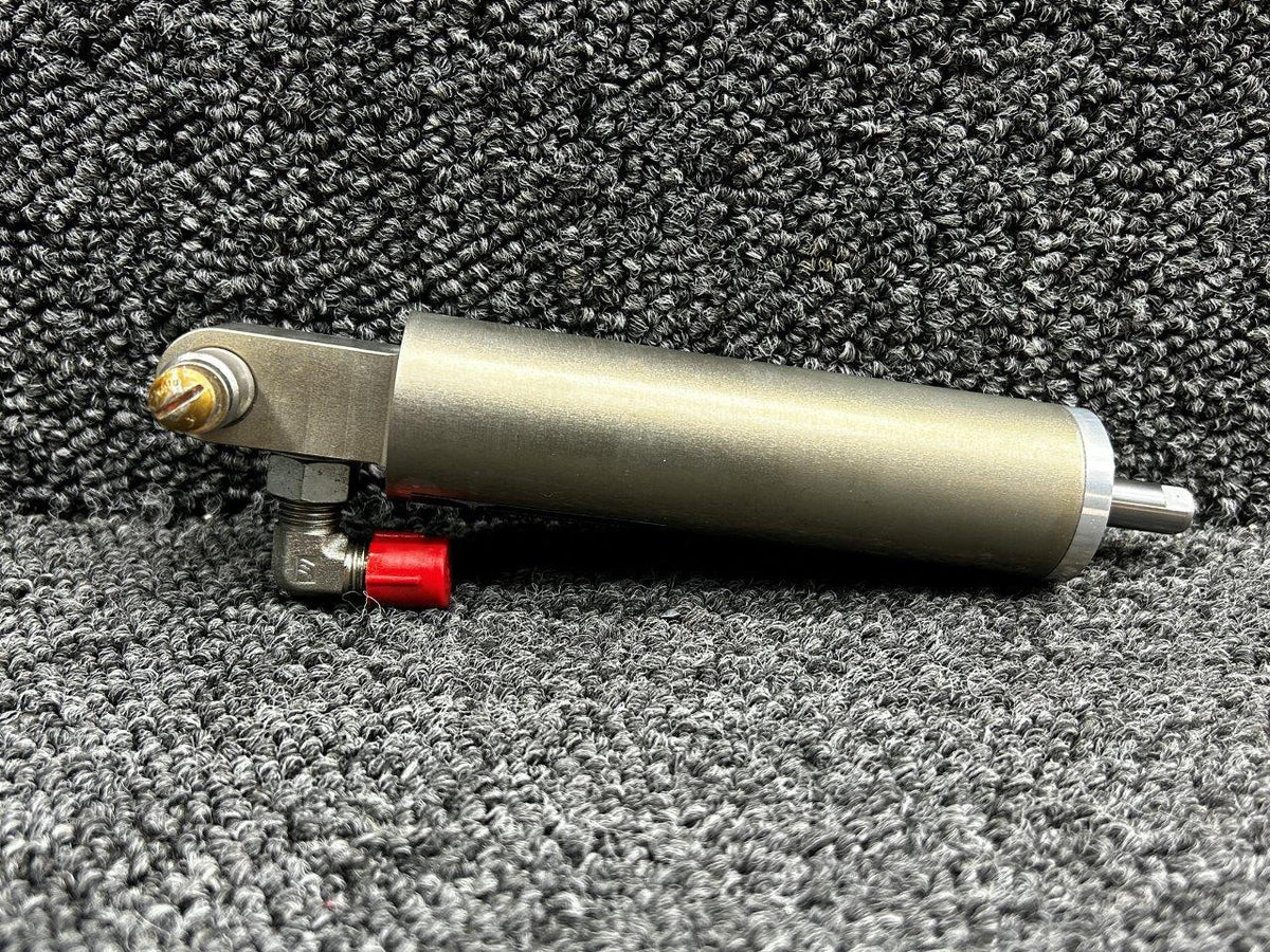 Triumph Actuation Systems 1FA10062-3 (Alt: 102558-004) Triumph Actuation Hydraulic Actuator (No Rod End)