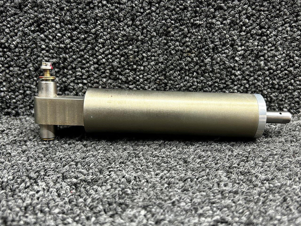 Triumph Actuation Systems 1FA10062-3 (Alt: 102558-004) Triumph Actuation Hydraulic Actuator (No Rod End)