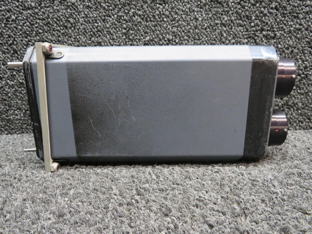 Collins 552-3206-004 Collins 329B-7A Flight Director Indicator (26V) (Missing Knobs)