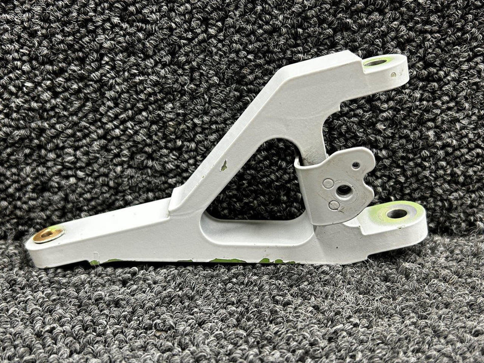 Piper Aircraft Parts 46W32A007-001 Piper PA46-600TP Lower Main Gear Torque Link LH (Damaged)