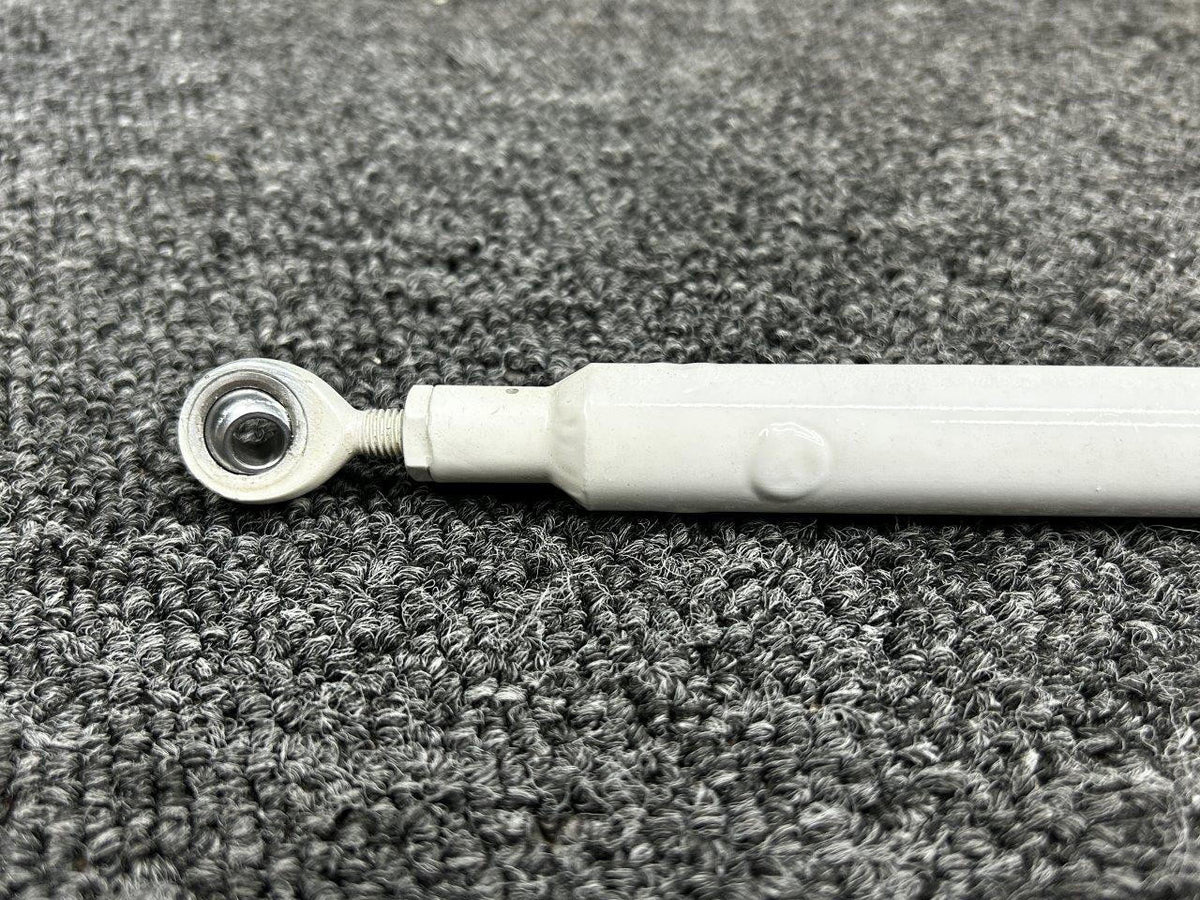 Piper Aircraft Parts 82977-005 Piper PA46-600TP Outboard Flap Interconnect Rod Assembly LH or RH