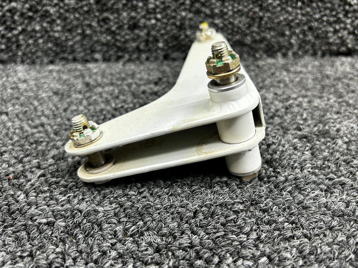 Piper Aircraft Parts 82907-005 Piper PA46-600TP Outboard Flap Bellcrank Assembly LH