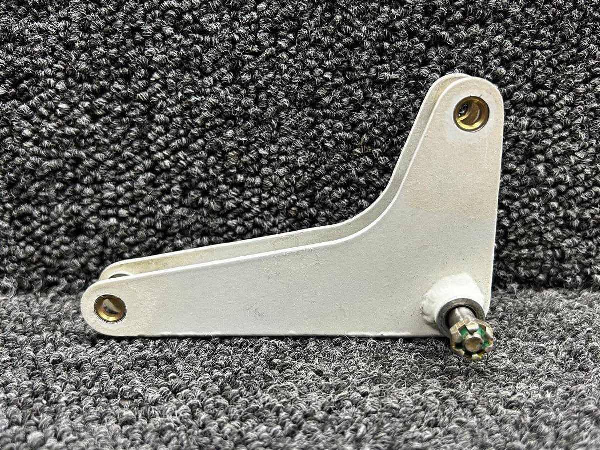 Piper Aircraft Parts 82907-008 Piper PA46-600TP Outboard Flap Bellcrank Assembly RH
