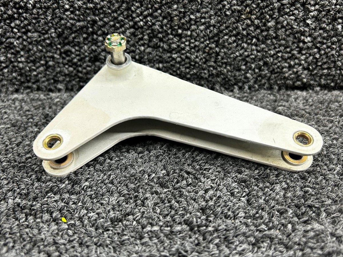 Piper Aircraft Parts 82907-008 Piper PA46-600TP Outboard Flap Bellcrank Assembly RH