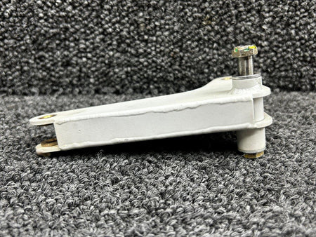 Piper Aircraft Parts 82907-008 Piper PA46-600TP Outboard Flap Bellcrank Assembly RH