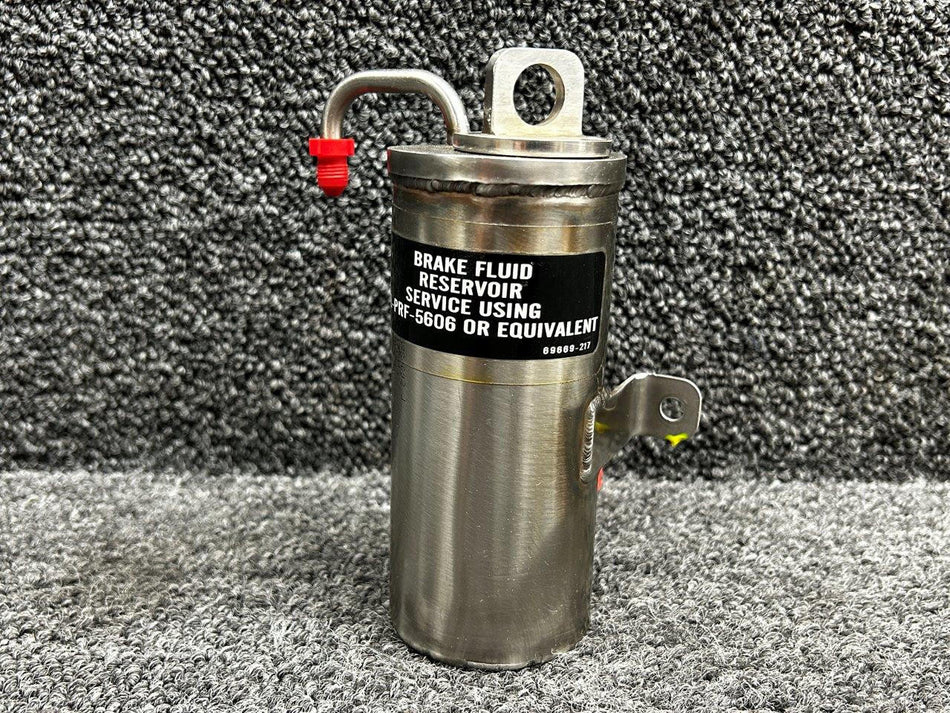 Piper Aircraft Parts 102598-002 Piper PA46-600TP Hydraulic Brake Reservoir Assembly