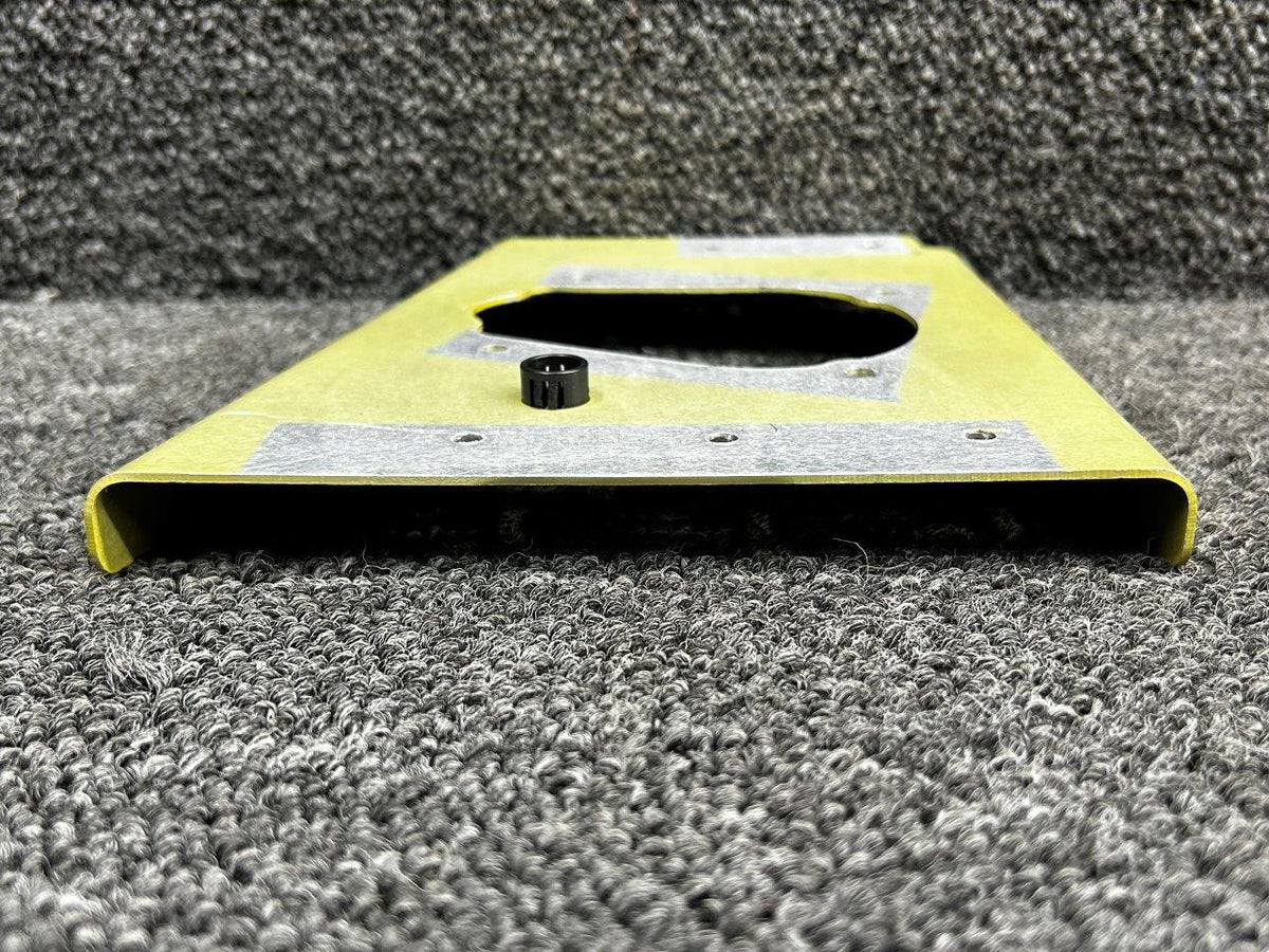 Piper Aircraft Parts 106579-002 Piper PA46-600TP Aft Fuselage Autopilot Bracket