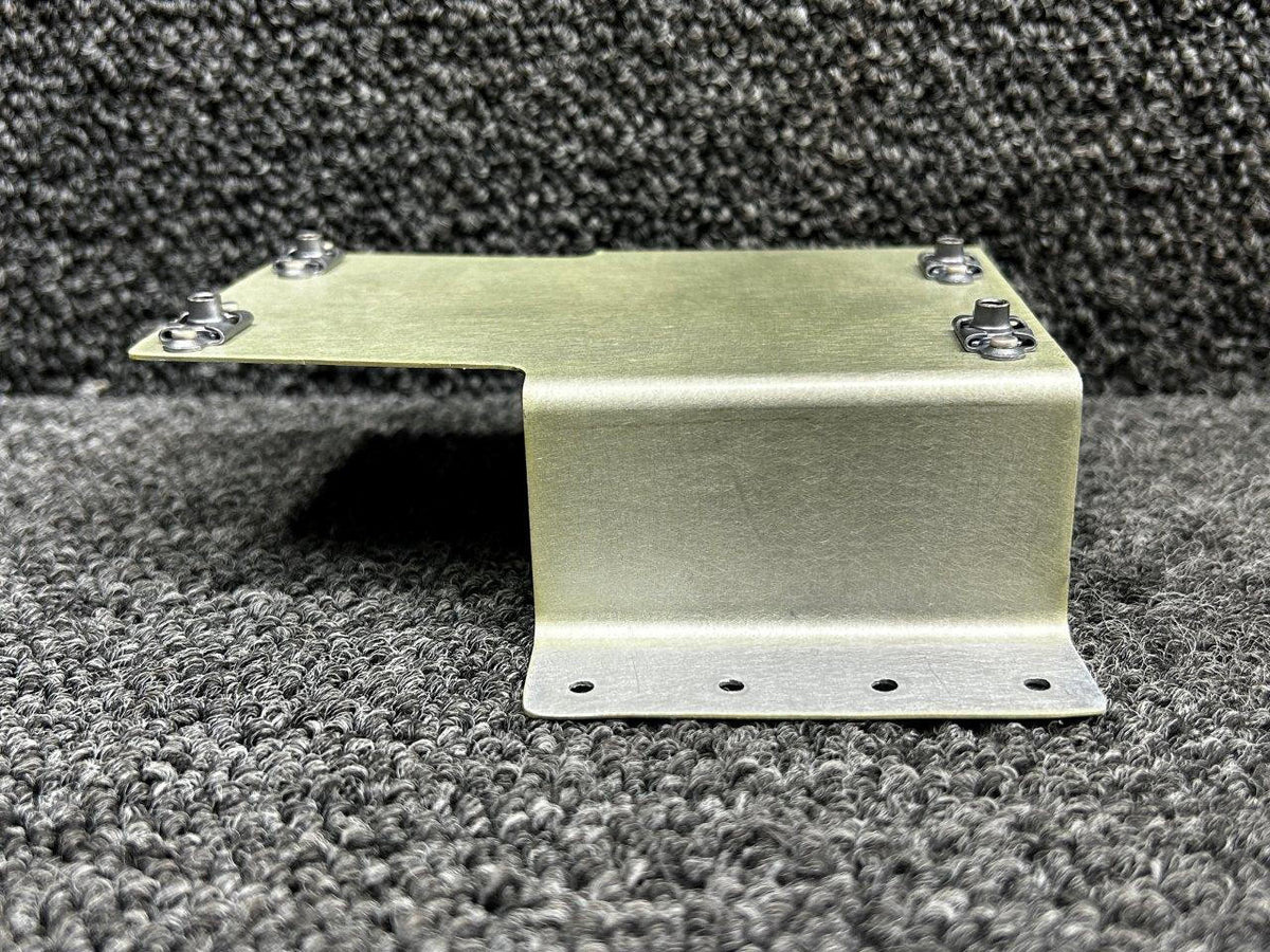 Piper Aircraft Parts 106564-002 Piper PA46-600TP Aft Fuselage Autopilot Bracket