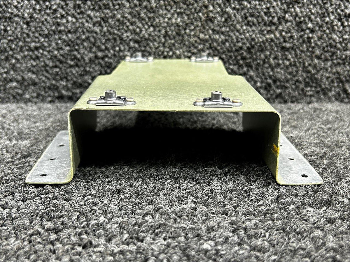 Piper Aircraft Parts 106564-002 Piper PA46-600TP Aft Fuselage Autopilot Bracket