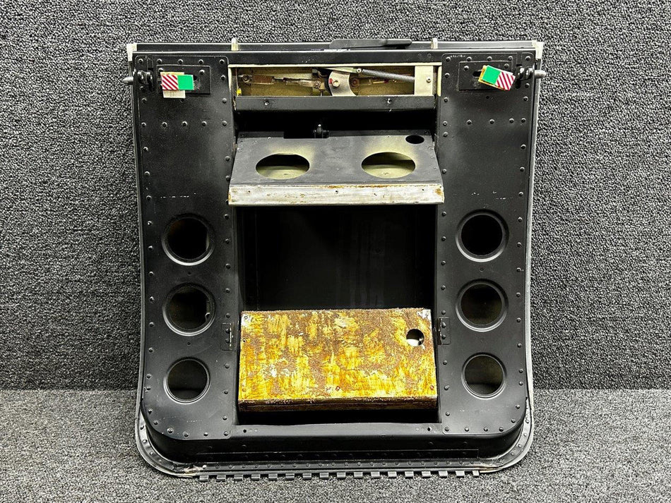 Piper Aircraft Parts 89570-011 Piper PA46-600TP Lower Cabin Door Assembly