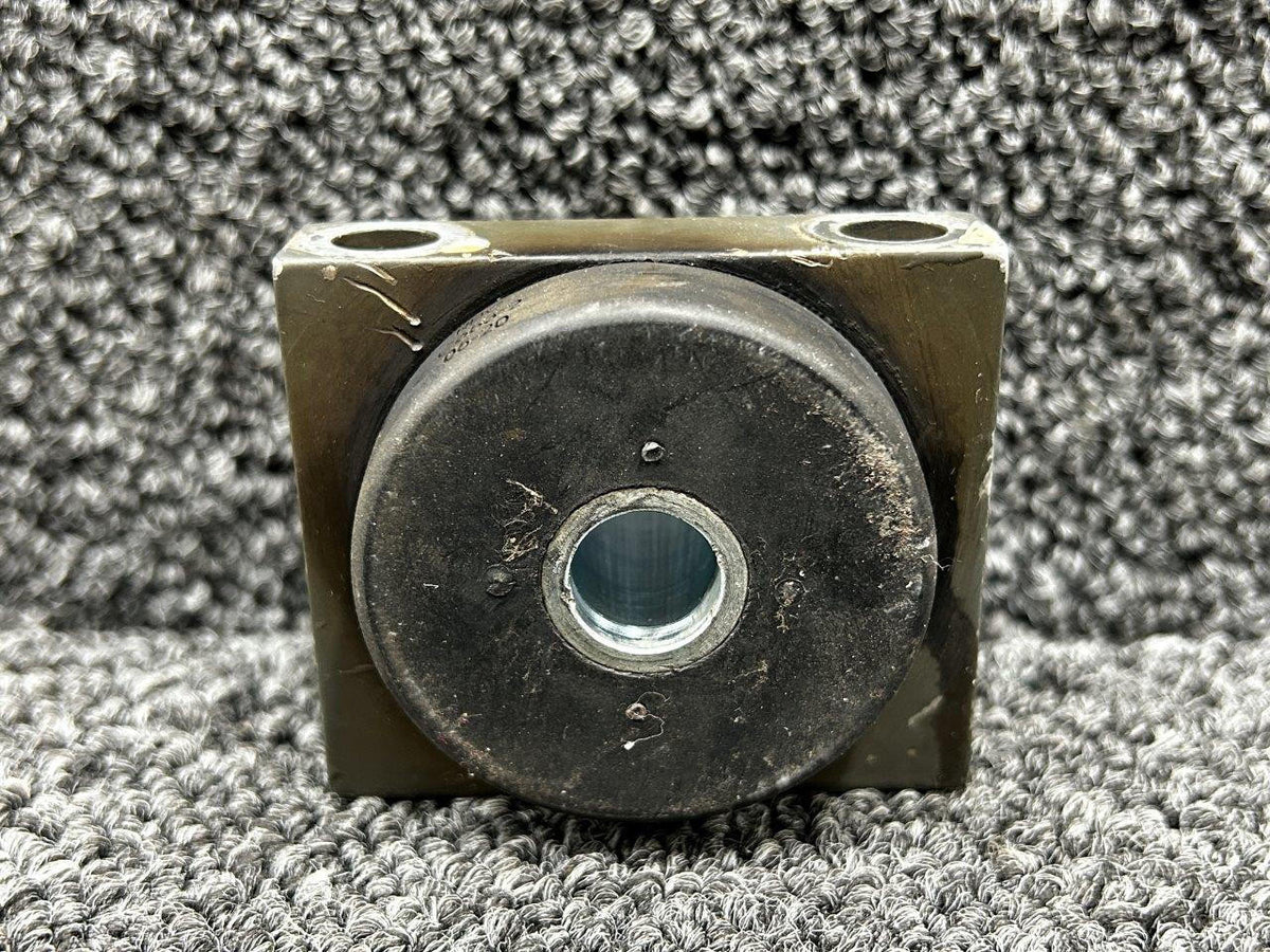 Lycoming Aircraft Engines & Parts C593-3, C653-2 Lycoming IO-540-AE1A5 Forward Engine Mount with Rubber Mount