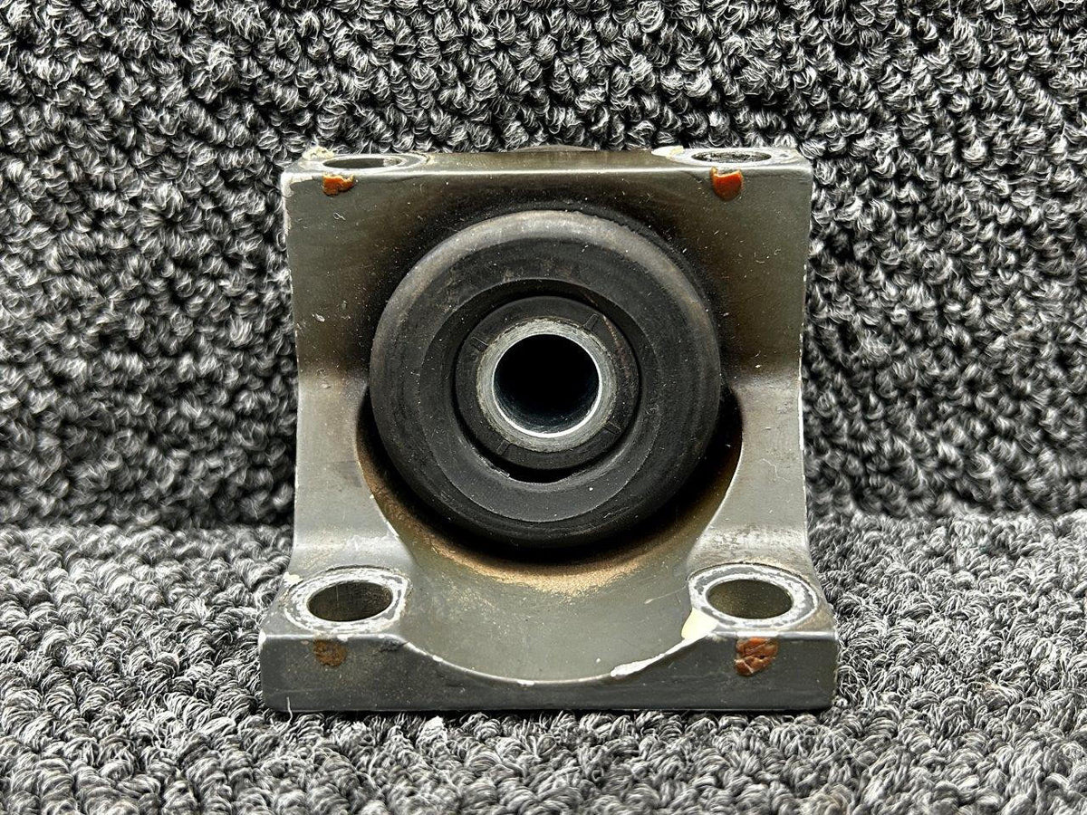 Lycoming Aircraft Engines & Parts C593-3, C653-2 Lycoming IO-540-AE1A5 Forward Engine Mount with Rubber Mount