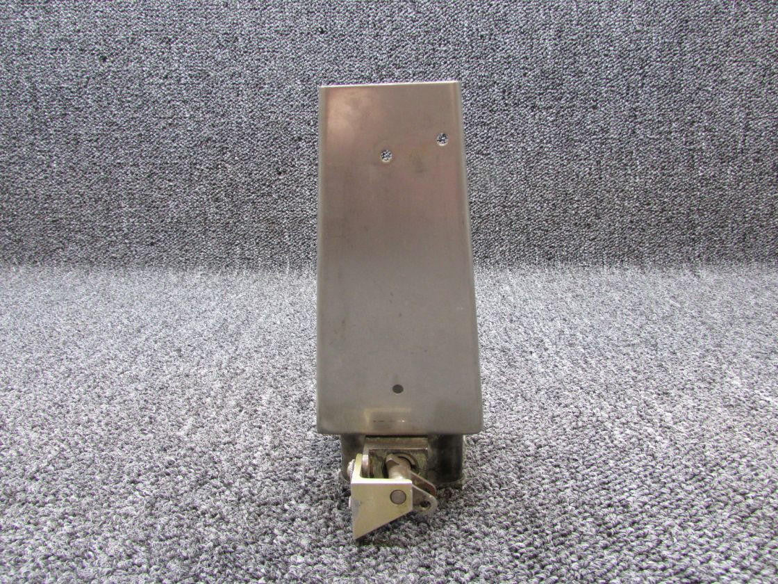 Piper Aircraft Parts 2431T100-3 (Alt: 592-631) Piper Aero Space Shut Off Valve with Bracket