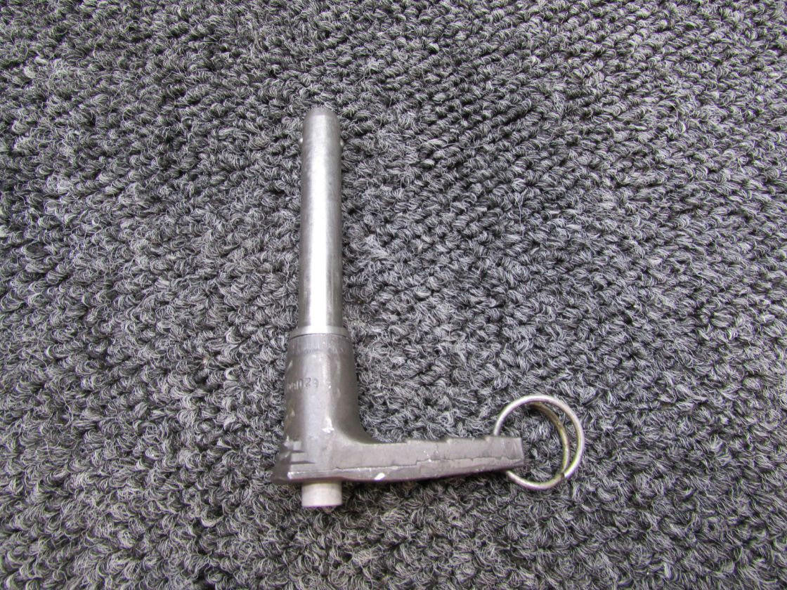 Hartwell 62060/LG6CL1820 Cessna 208B Hartwell Lockwell Push Release Pin (Pointed)