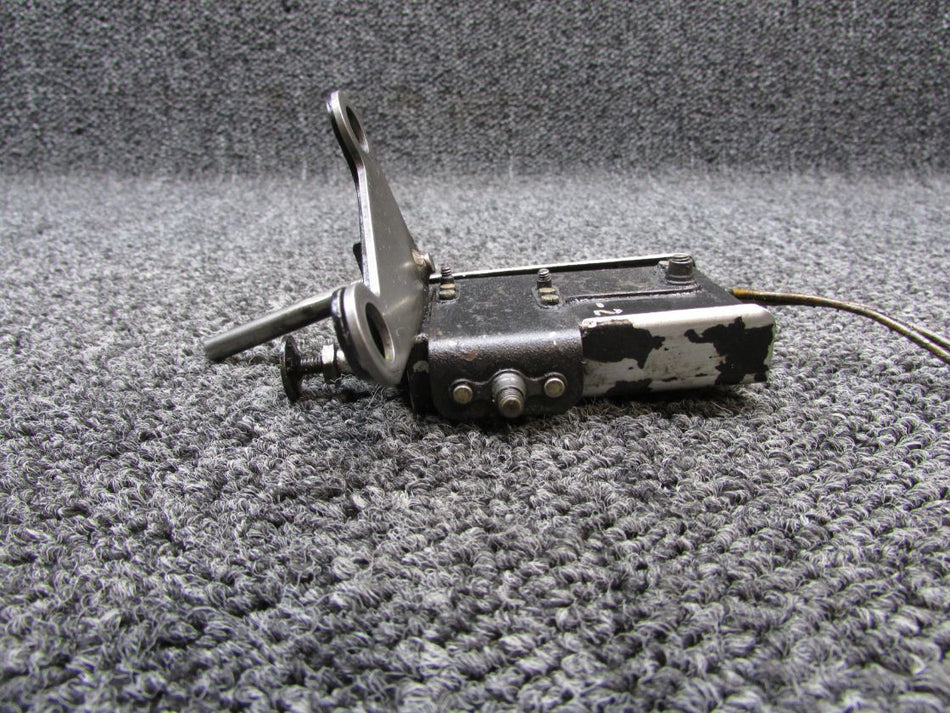 49532-002, 3011543D Piper PA-31T Beta Switch Cover Assembly with Angle, Bracket
