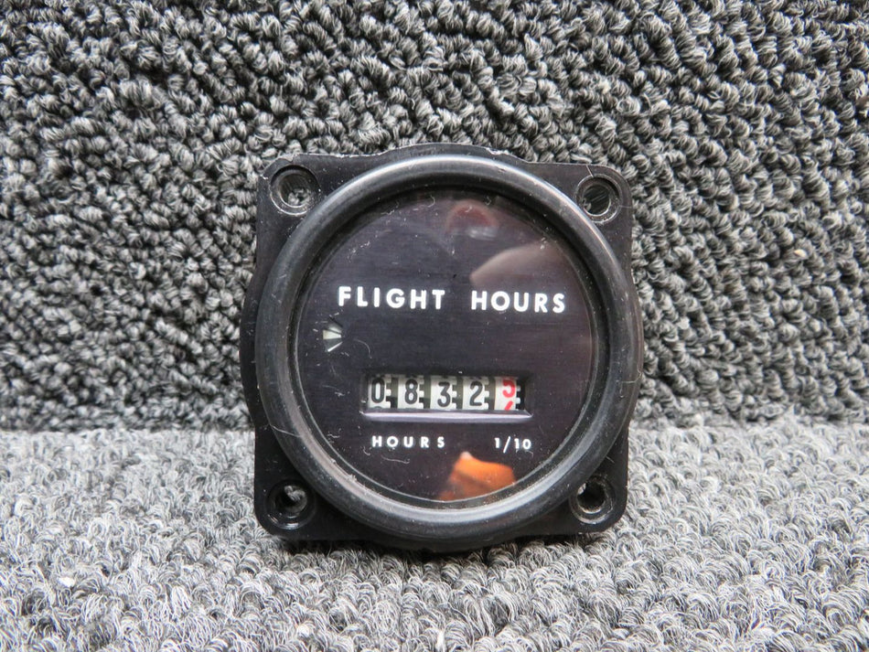 CM-2926-1 Flight Hours Indicator (Hours: 832.5)