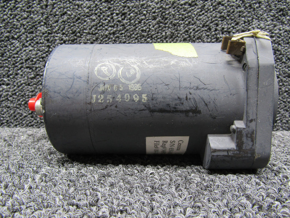 30660-1117 (Alt: C661006-0201) Aerosonic Vertical Speed Indicator (0-6000 Fpm)