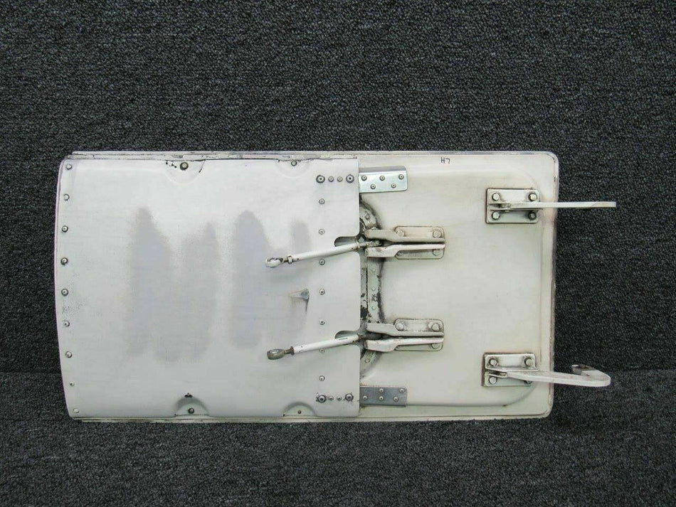 54528-010 Piper PA31T Door Assy Main Gear Outbd
