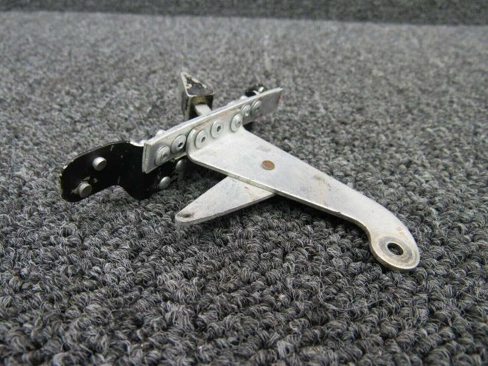 31431-002 Piper PA31-310 Control Cabin Air Vent