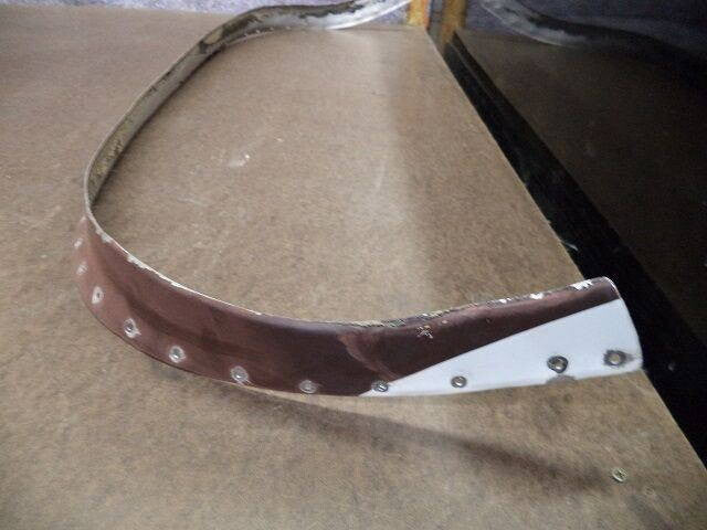 0513230-25 Cessna 172P Retainer Outside