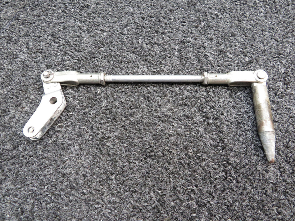 0811547-1, 0811542-1 Cessna 310R Cabin Door Latch Assembly Lower