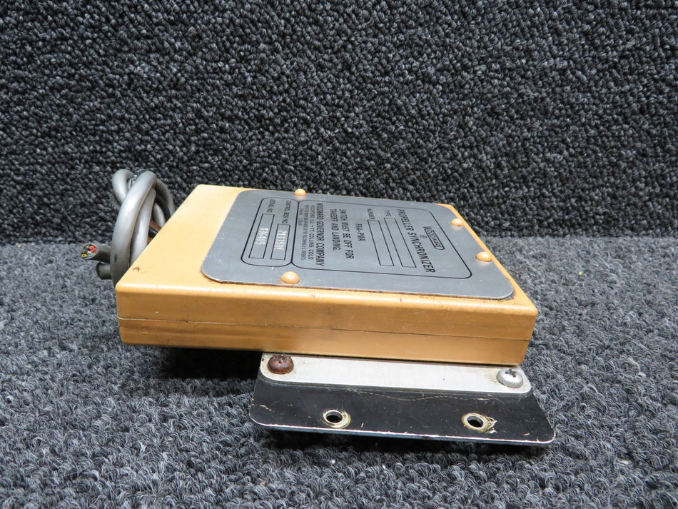 213350E Woodward Governor Propeller Synchronizer with Mounting Brackets