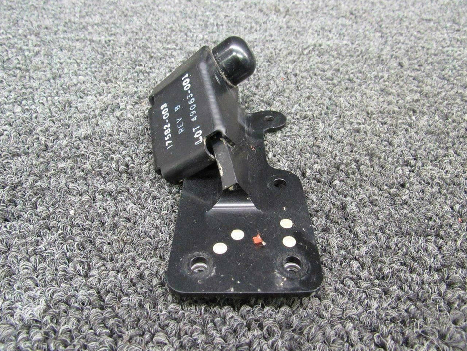 20311-002 Cirrus SR20 Cabin Door Gas Strut Attach Bracket LH