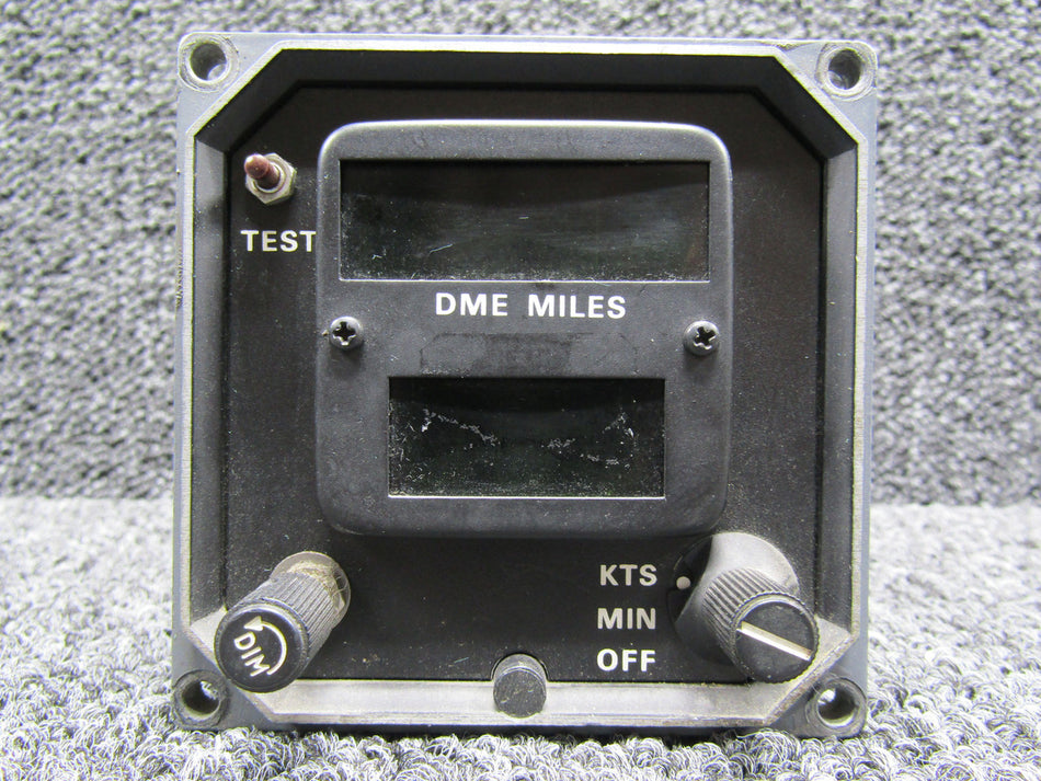 622-1234-103 Collins 339F-12 DME Indicator (Volts: 28) (Scratched)