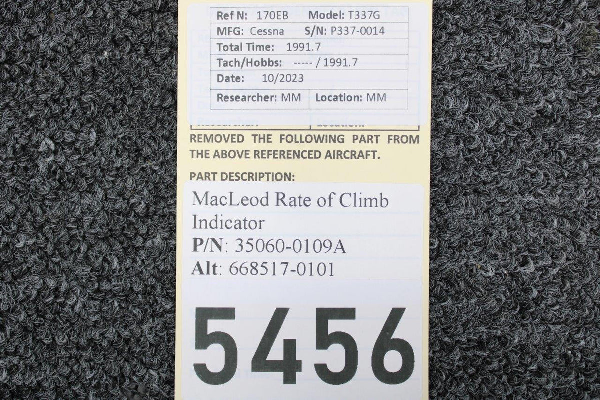 MacLeod 35060-0109A (Alt: 668517-0101) MacLeod Rate of Climb Indicator