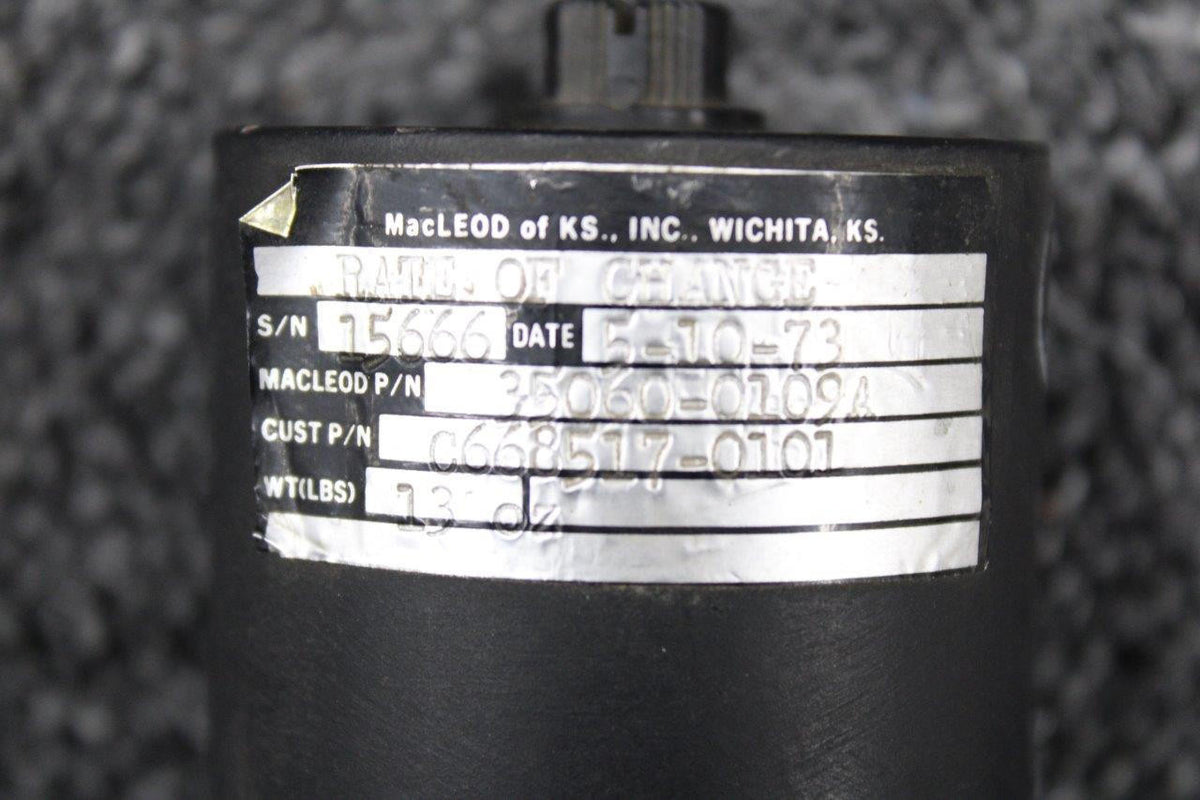MacLeod 35060-0109A (Alt: 668517-0101) MacLeod Rate of Climb Indicator