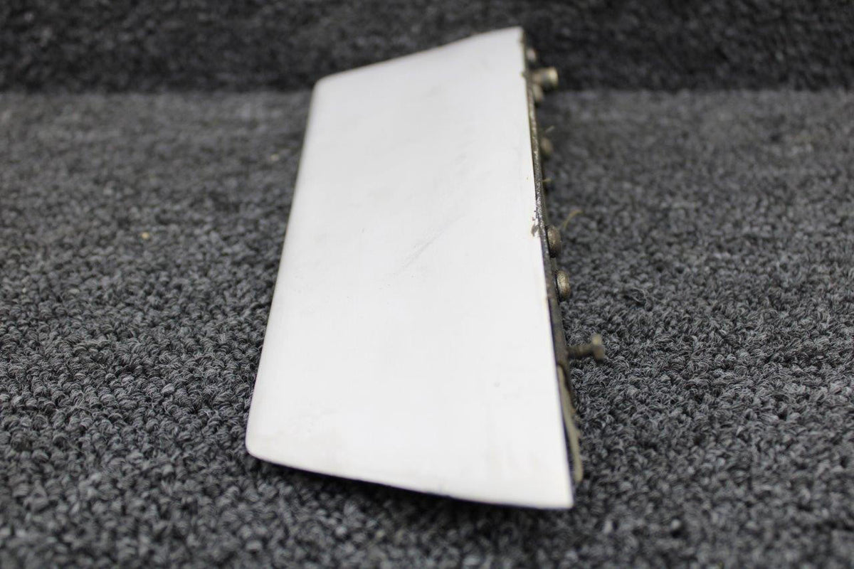 Cessna Aircraft Parts C589506-0201 (Use: 1297004-1) Cessna T337G Marker Beacon Antenna