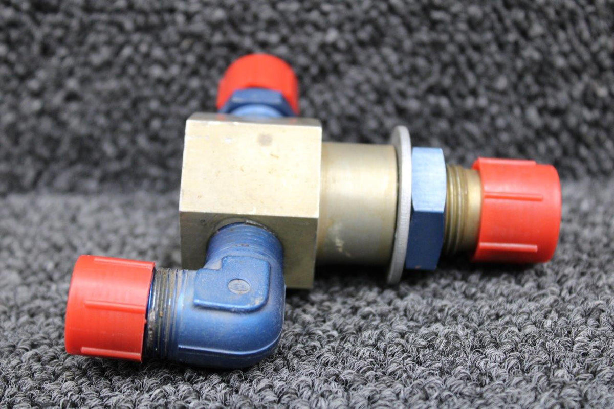 Cessna Aircraft Parts 1516219-2 Cessna T337G Fuel Line Reducer Tee RH