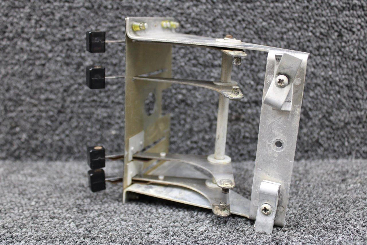 Cessna Aircraft Parts 1513522-20 Cessna T337G Heater and Pressurization Controls Assembly