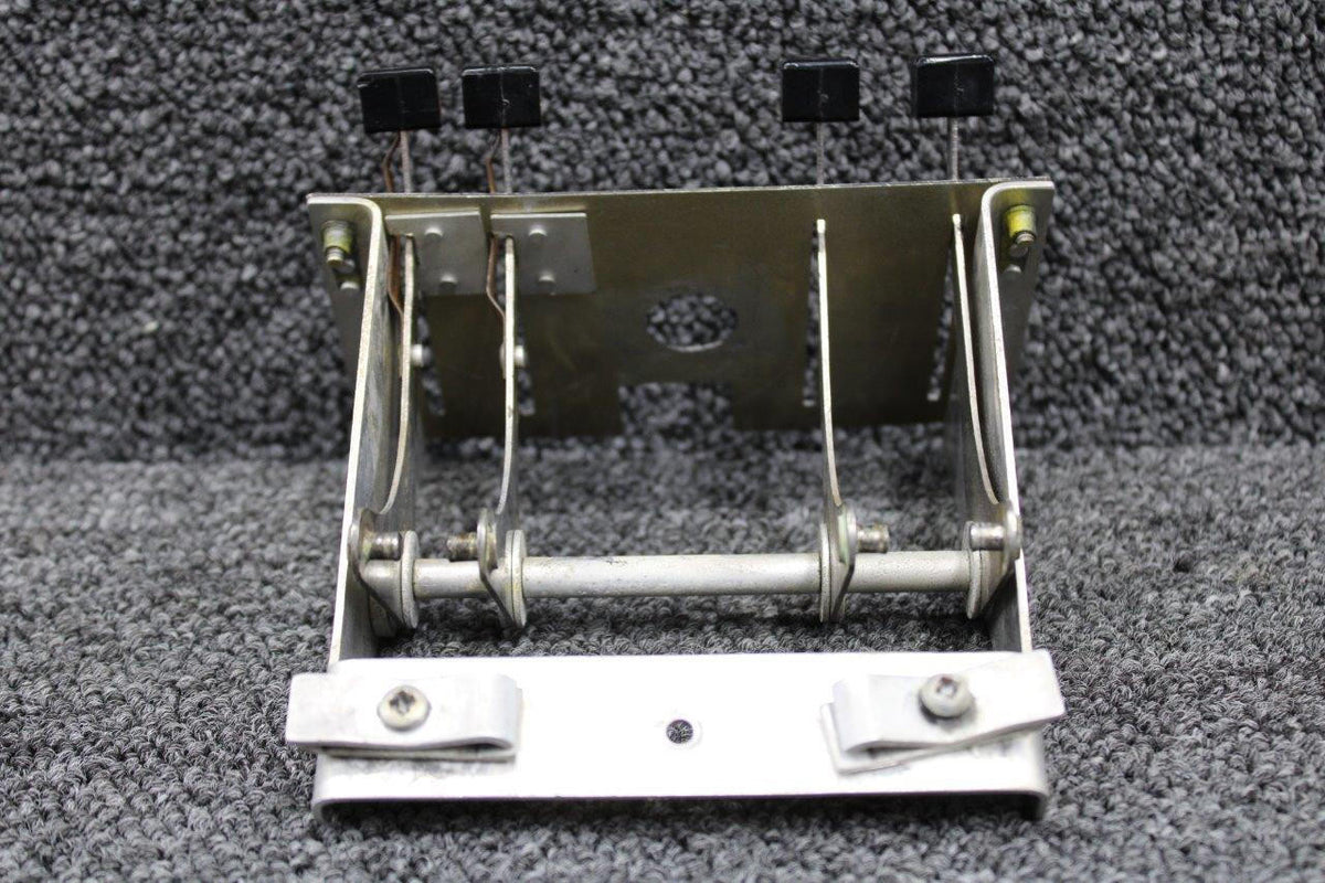 Cessna Aircraft Parts 1513522-20 Cessna T337G Heater and Pressurization Controls Assembly