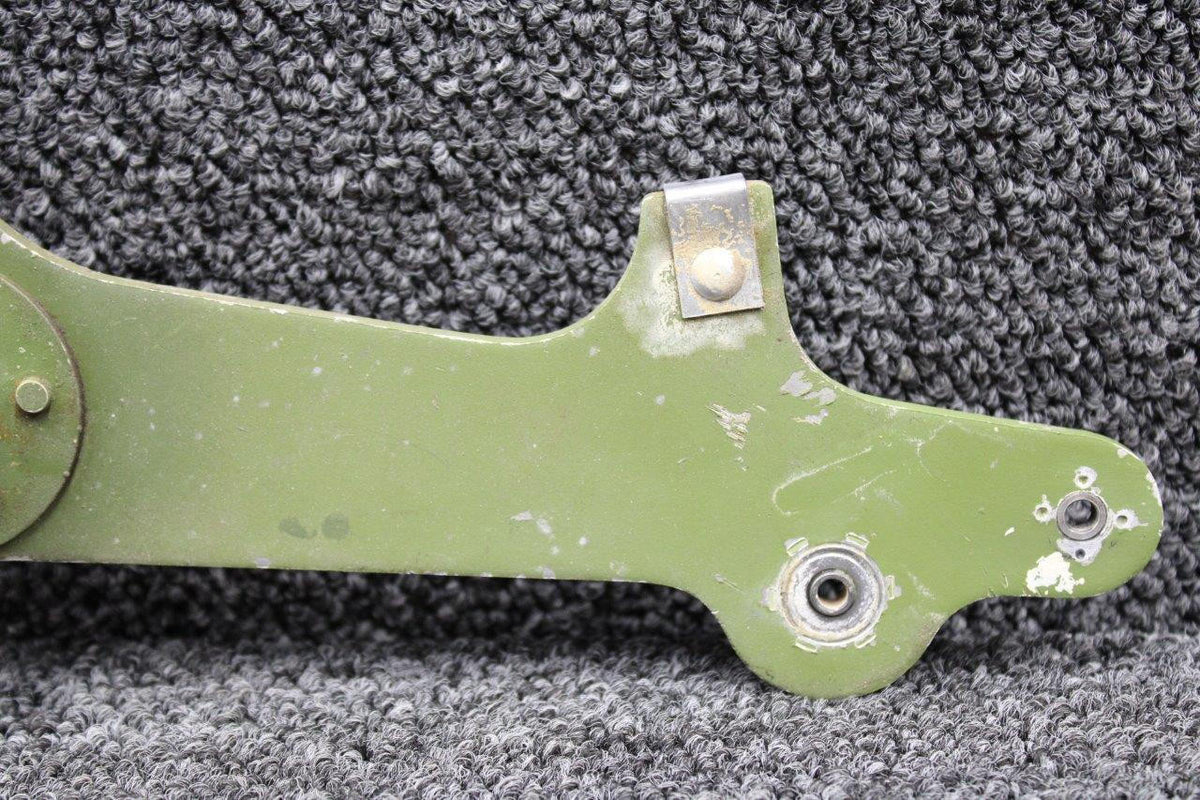 Cessna Aircraft Parts 1562010-2 Cessna T337G Elevator Bellcrank