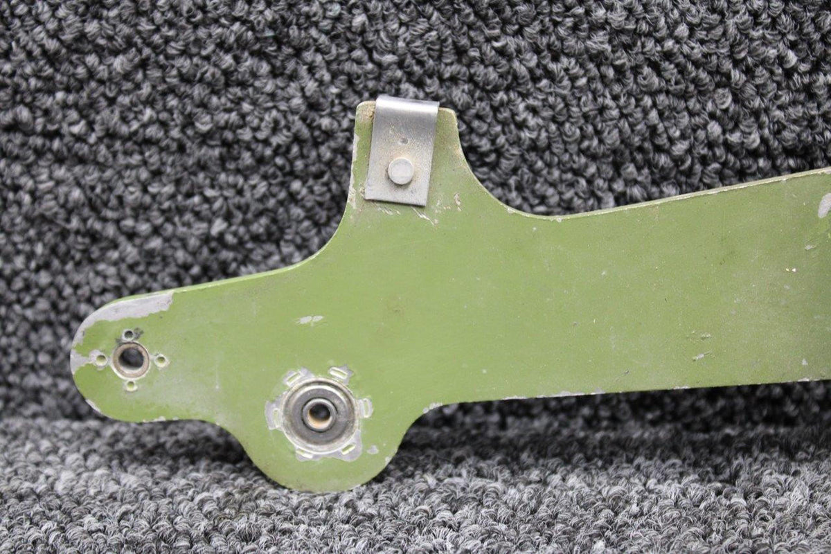 Cessna Aircraft Parts 1562010-2 Cessna T337G Elevator Bellcrank