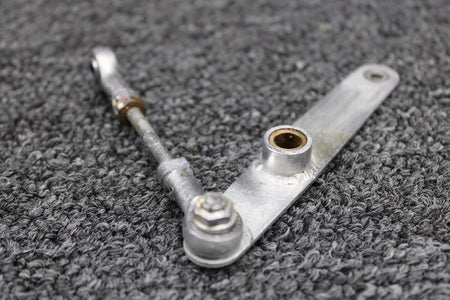 Cessna Aircraft Parts 0750181-4, 1550033-1 Cessna T337G Forward Cabin Pressurization Bellcrank and Rod