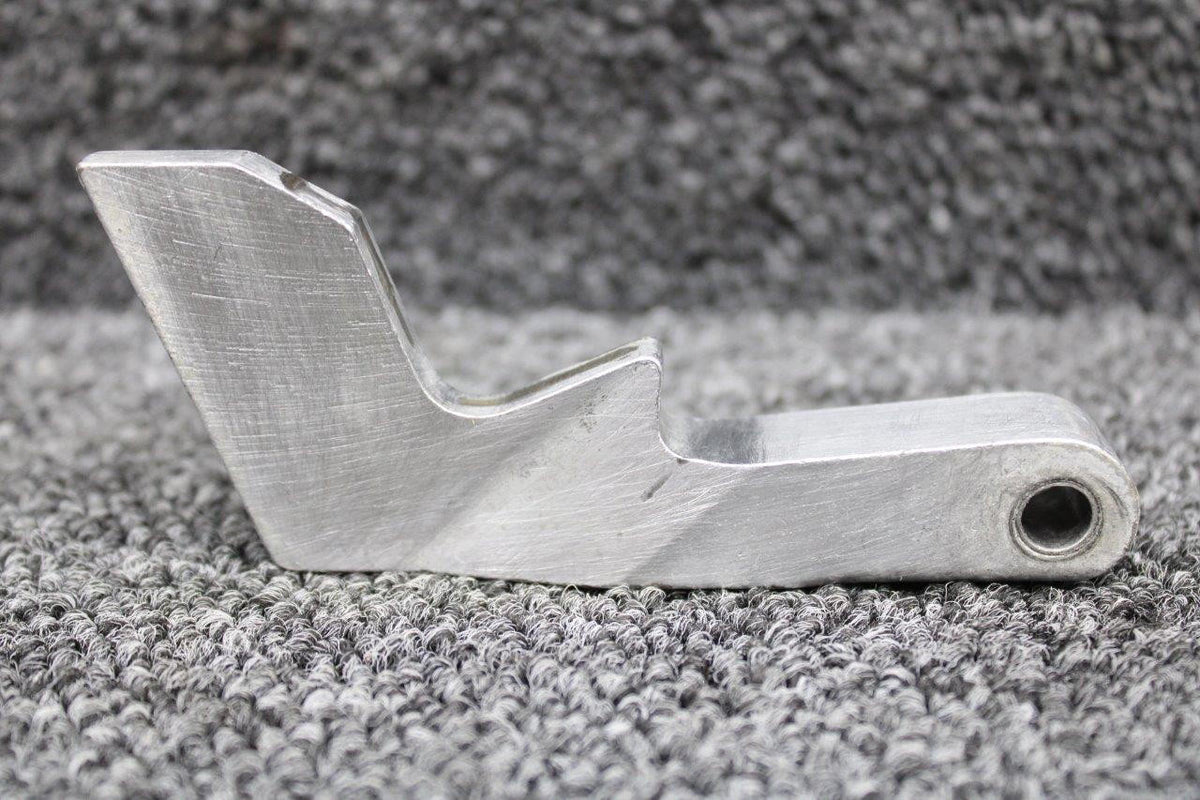 Cessna Aircraft Parts 1542011-7 Cessna T337G Nose Gear Uplock Hook
