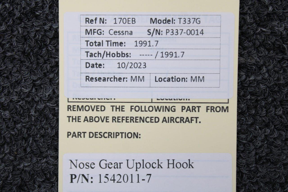 Cessna Aircraft Parts 1542011-7 Cessna T337G Nose Gear Uplock Hook
