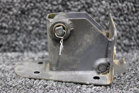 Cessna Aircraft Parts 1511408-32 Cessna T337G Upper Cabin Door Latch Upper Forward with Link and Joint