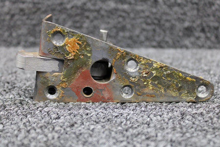 Cessna Aircraft Parts 1511408-37 Cessna T337G Upper Cabin Door Latch Lower Forward with Link and Joint