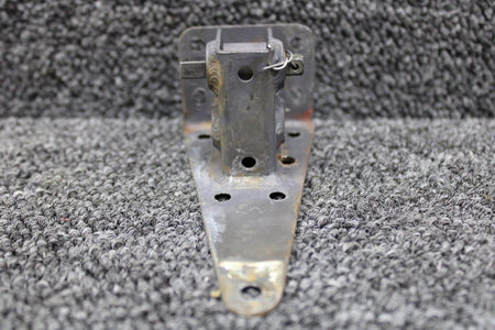 Cessna Aircraft Parts 1511408-37 Cessna T337G Upper Cabin Door Latch Lower Forward with Link and Joint